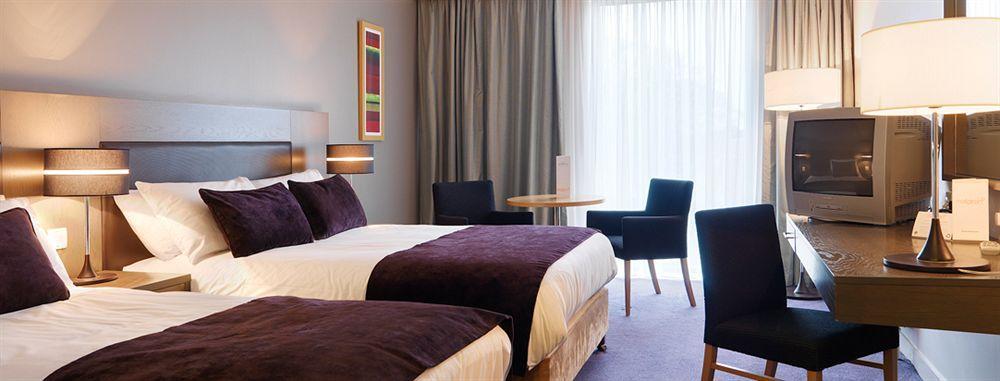 Maldron Hotel & Leisure Centre Limerick Junction מראה חיצוני תמונה
