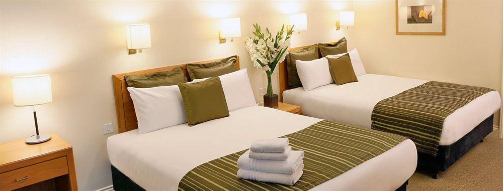 Maldron Hotel & Leisure Centre Limerick Junction מראה חיצוני תמונה