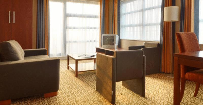 Maldron Hotel & Leisure Centre Limerick Junction חדר תמונה